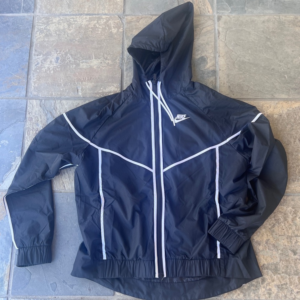 COPY - Nike Windbreaker